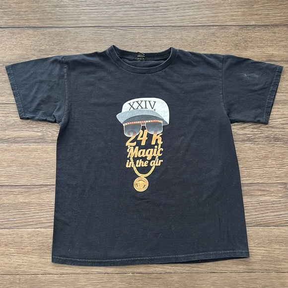 Bruno Mars 24K Magic in the Air concert tour shirt youth sized - Picture 3 of 10